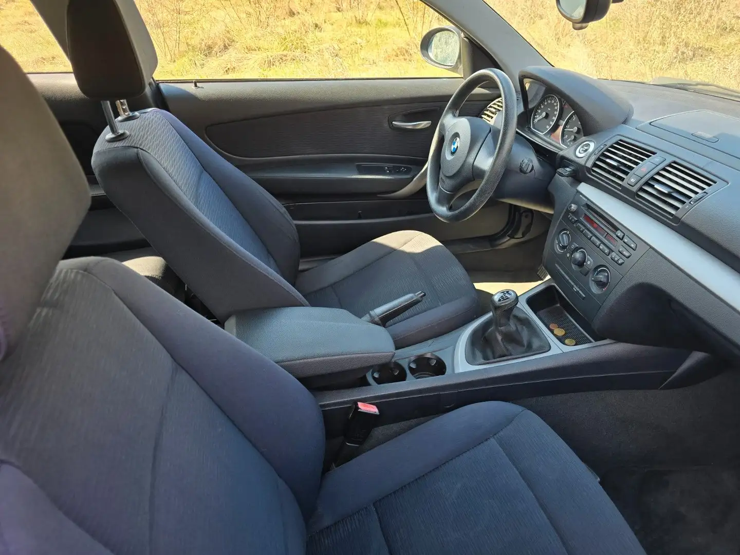 BMW 116 i Tüv2026 Klima 2xFuZv El.Fh Alu Schwarz - 2