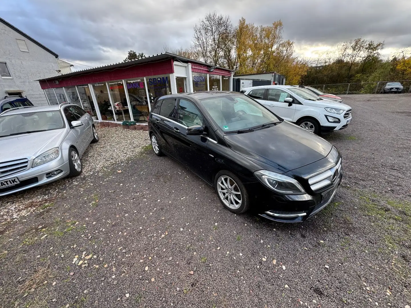 Mercedes-Benz B 200 BlueEFFICIENCY Insp/Tüv Neu Schwarz - 2