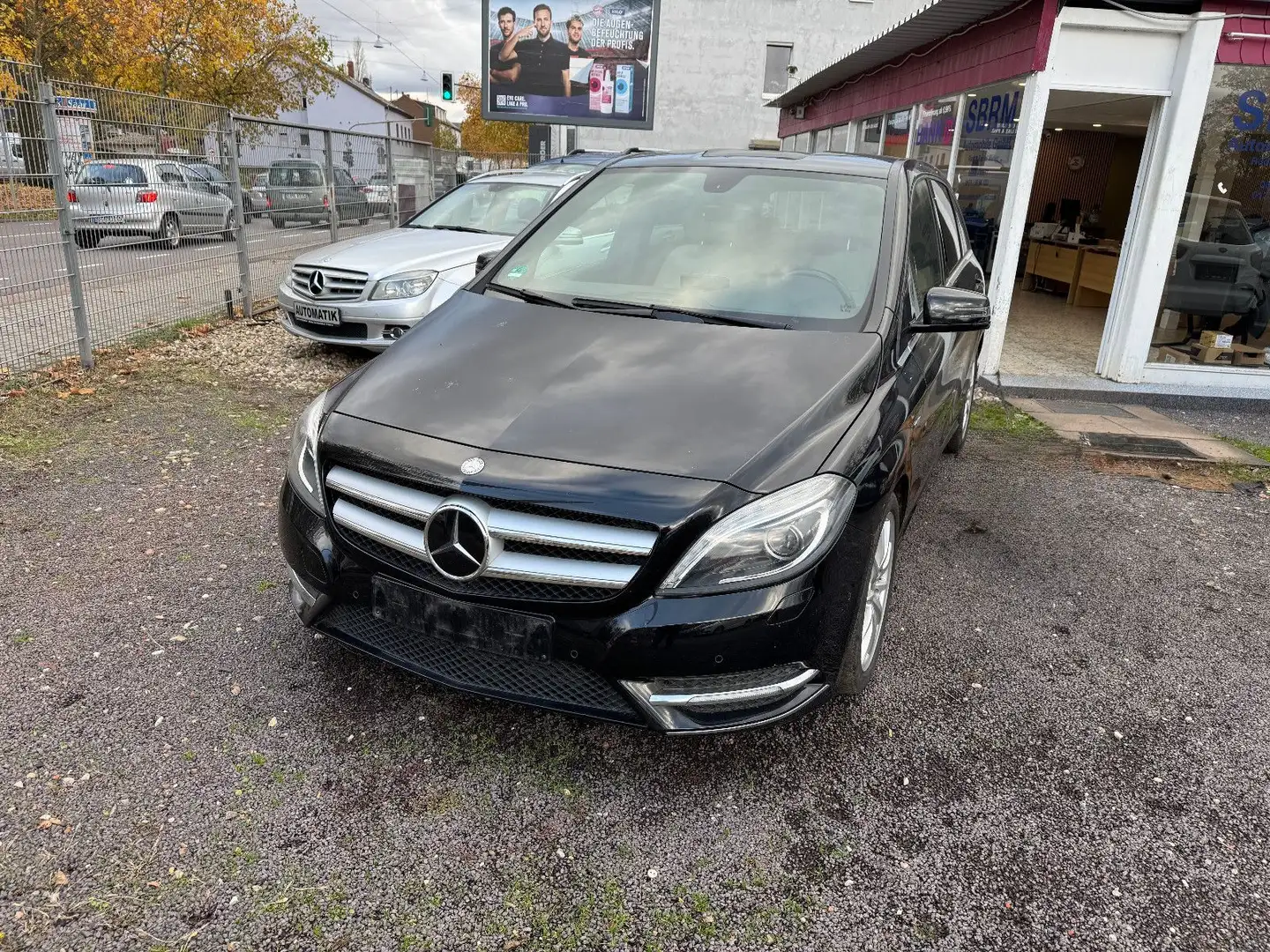 Mercedes-Benz B 200 BlueEFFICIENCY Insp/Tüv Neu Schwarz - 1
