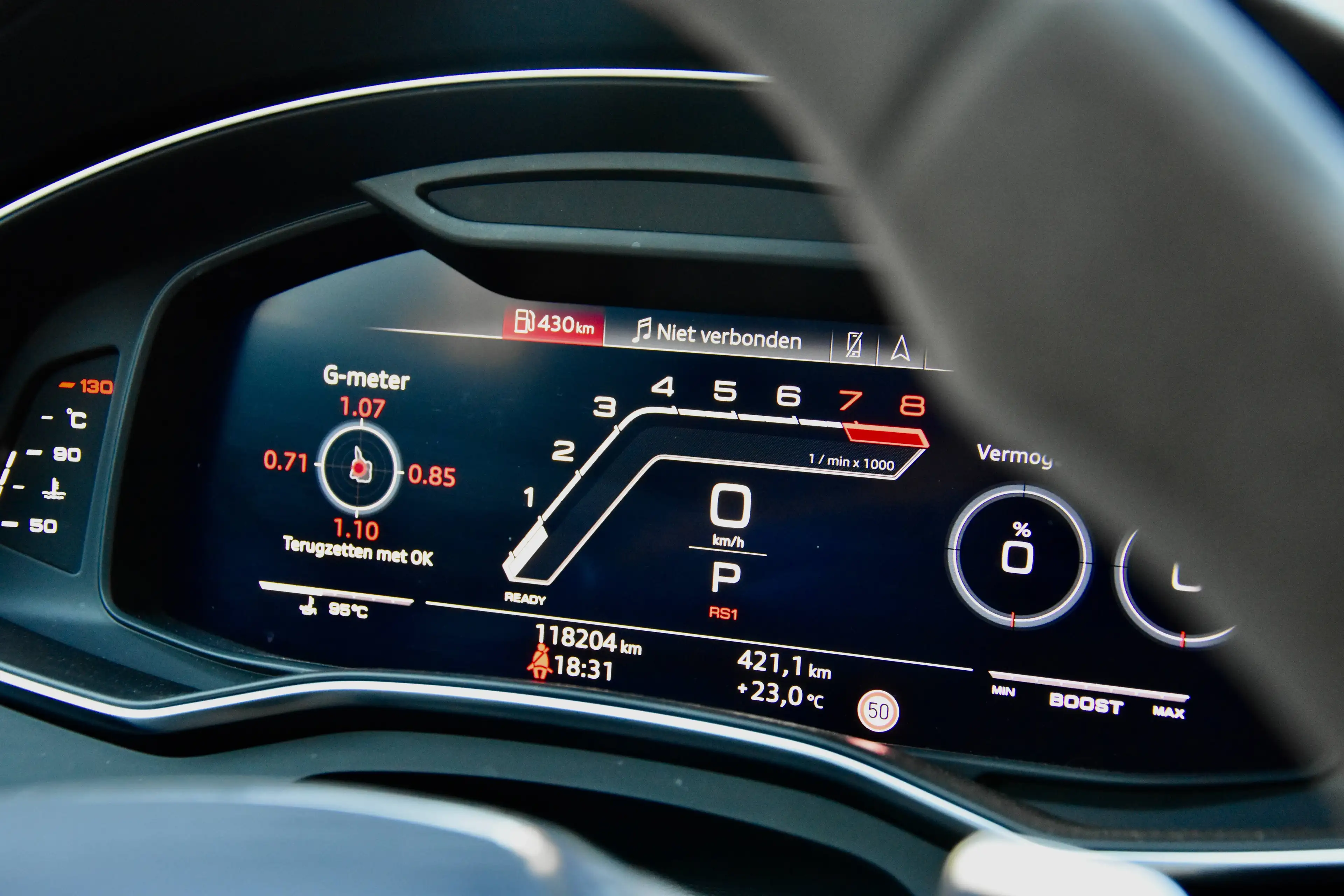 Audi RS6 RS6 4.0 V8 TFSI Quattro **HUD**PANO**MATRIX**REAR WHEEL STEERING**AIR SUSPENSION — photo 3