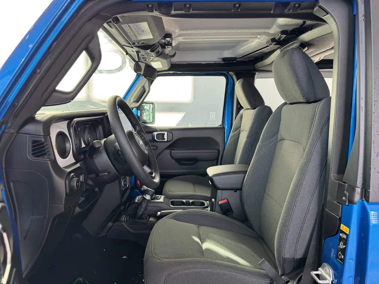 Jeep Wrangler photo Jeep Wrangler