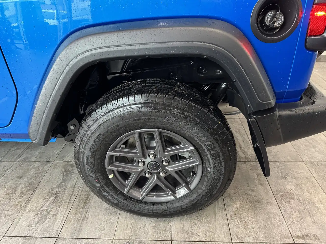 Jeep Wrangler photo Jeep Wrangler