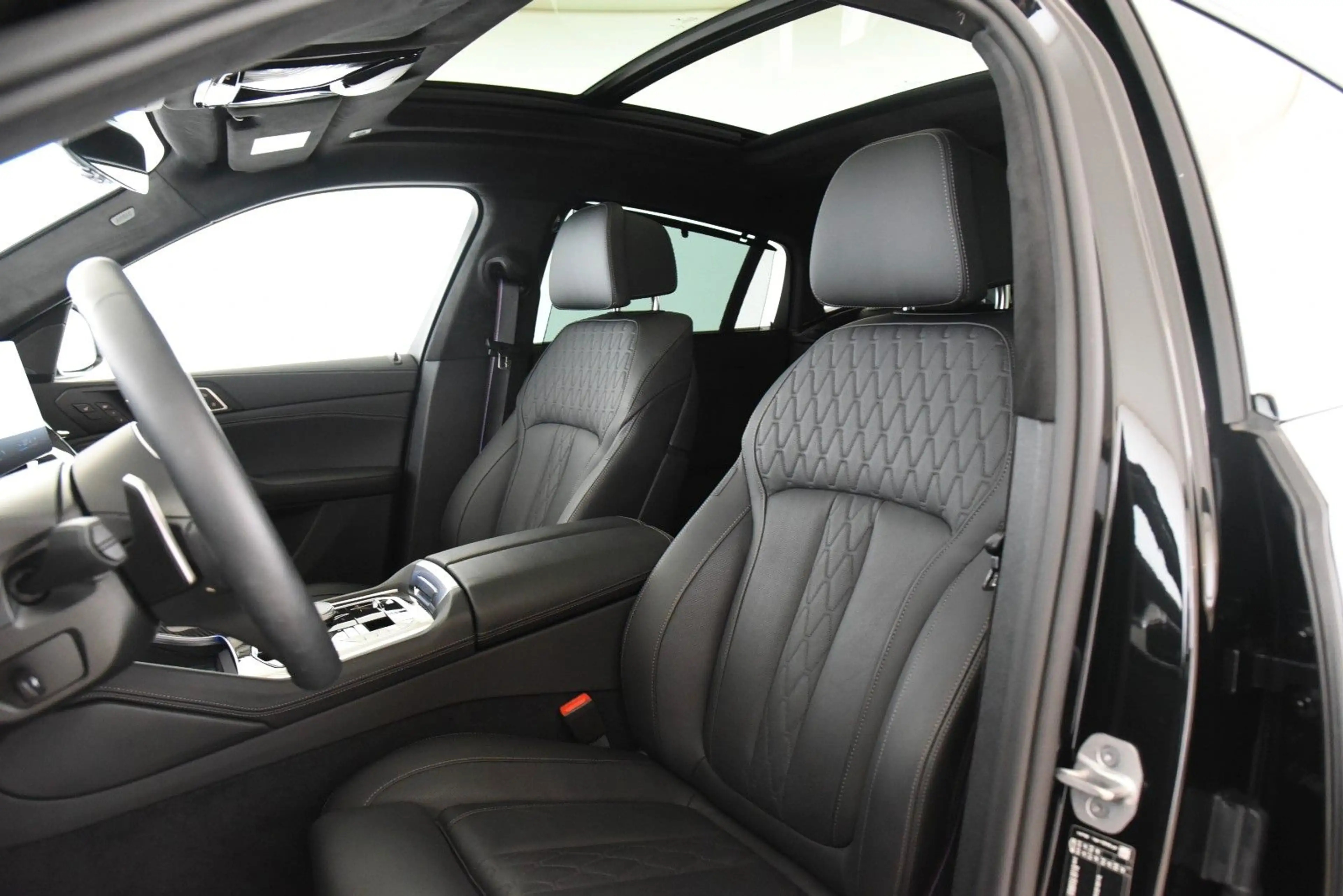 BMW X6 xDrive30d M Sport Pro ACC StandHzg Gestik LED — photo 5