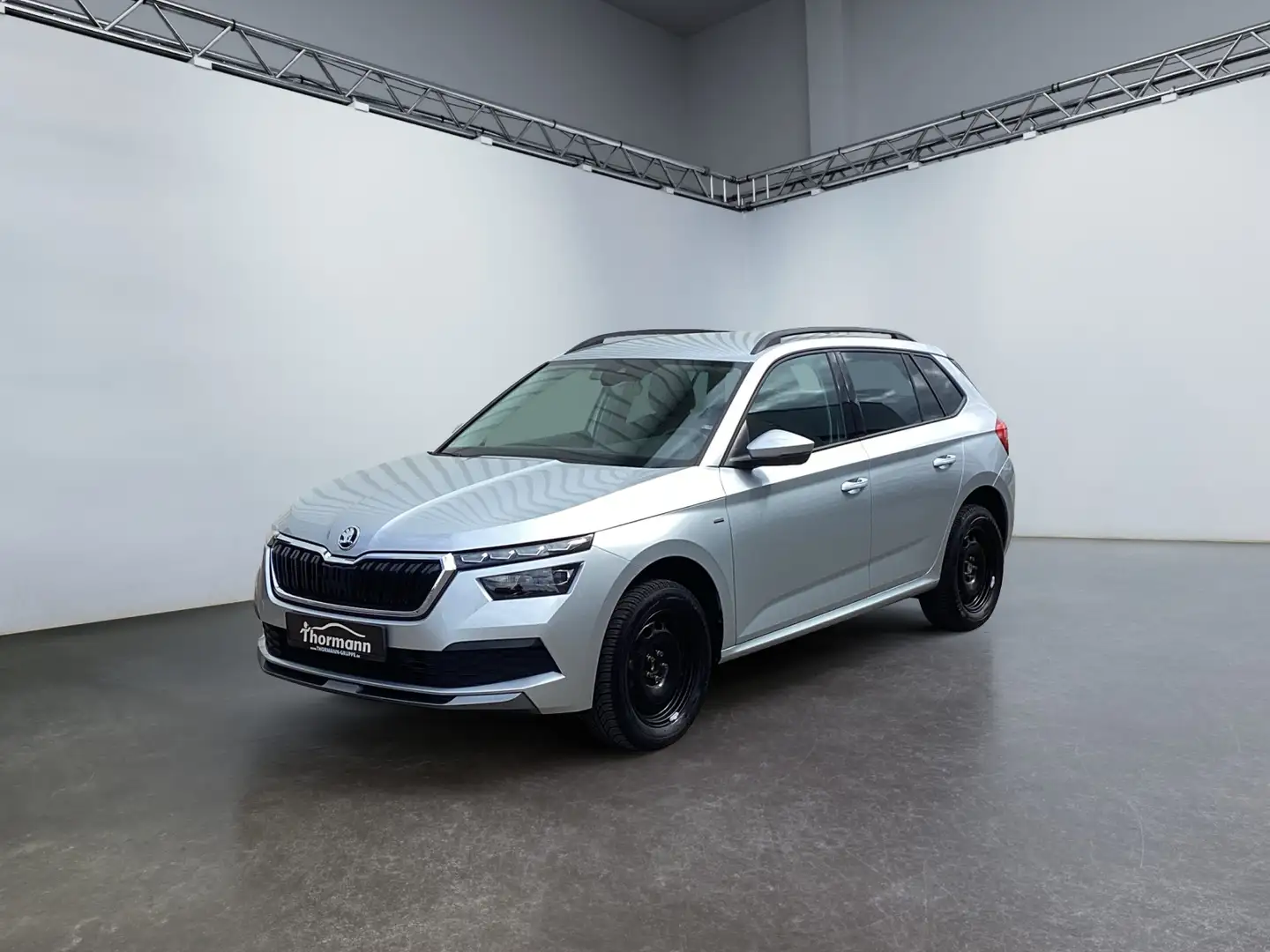 Skoda Kamiq 1.0 TSI Clever DynLi 2xKlima PDC LM SHZ Argento - 2