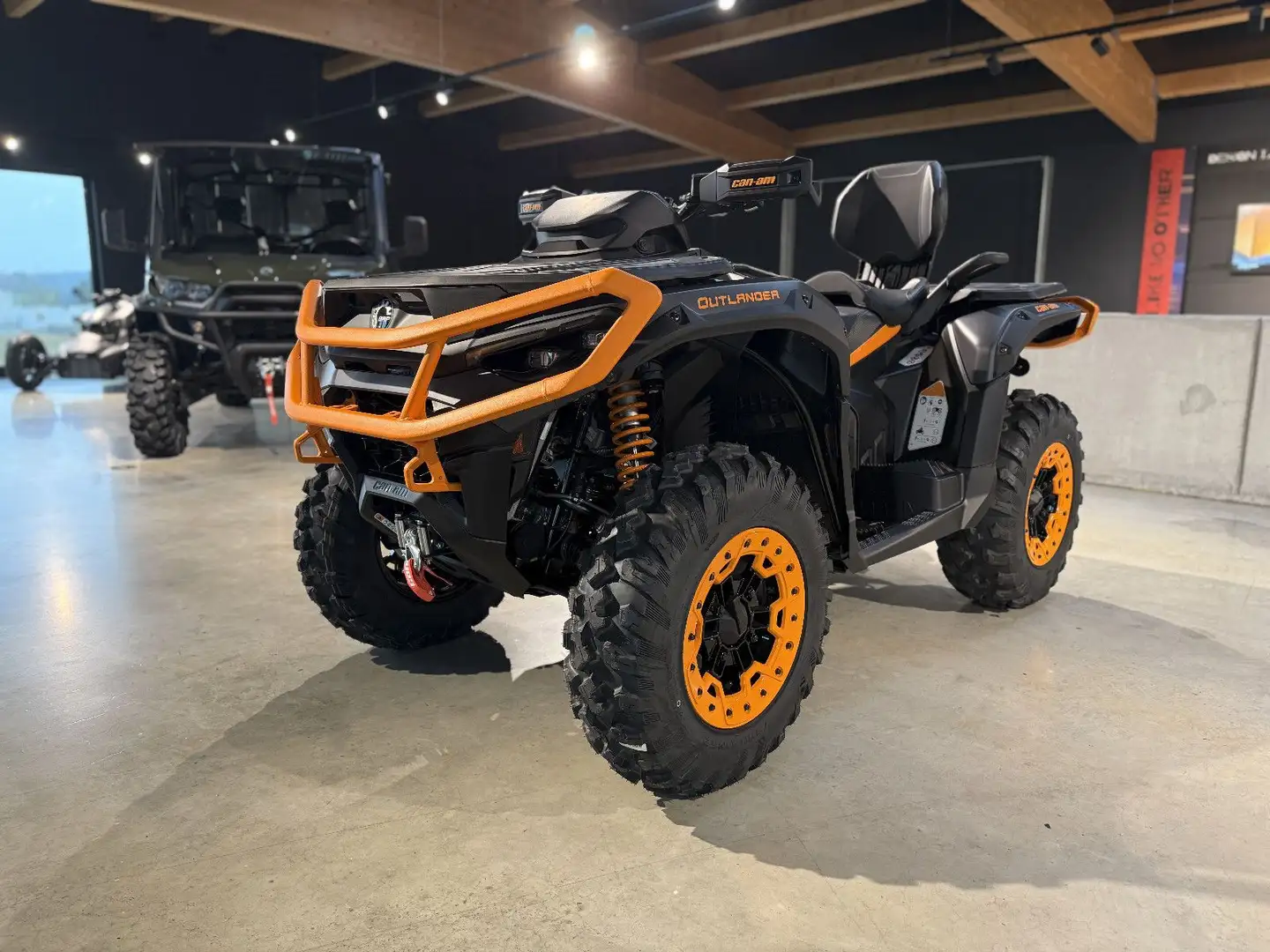 Can-Am Outlander Max XT-P 1000R 2025 XTP NO XMR LTD Argent - 1
