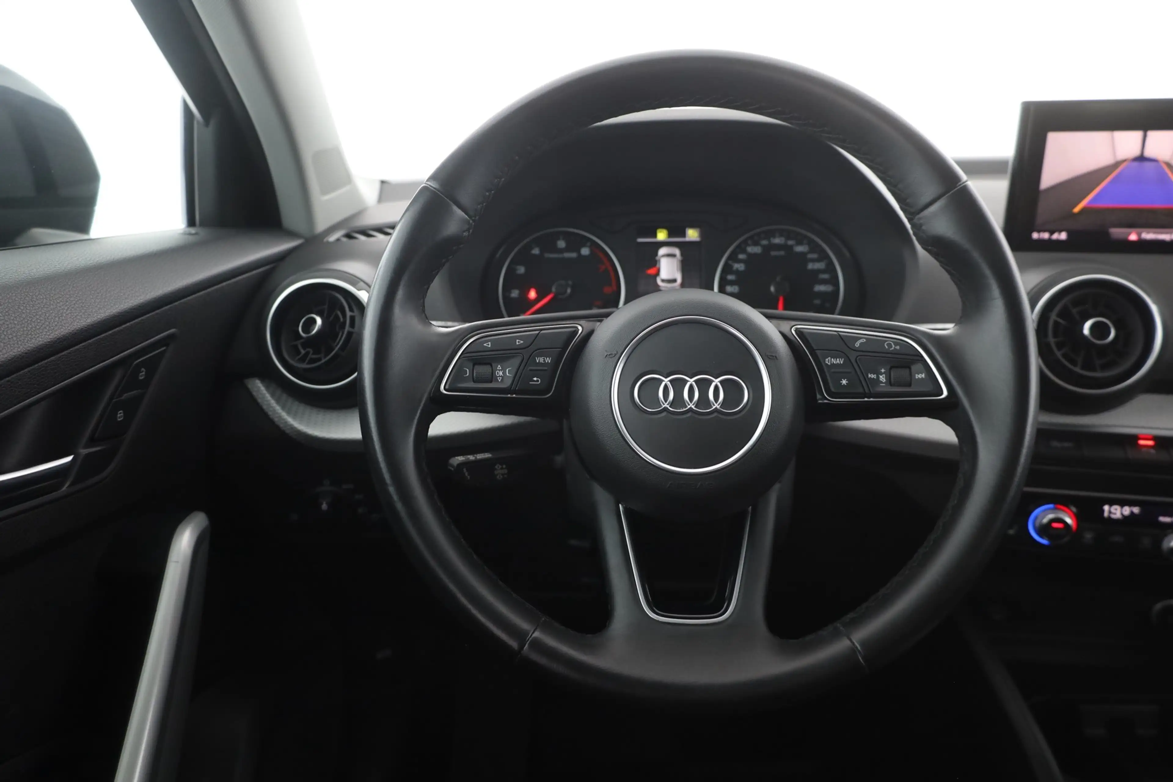 Audi Q2 35 TFSI advanced LED Navi Kamera Keyless-Go — photo 16