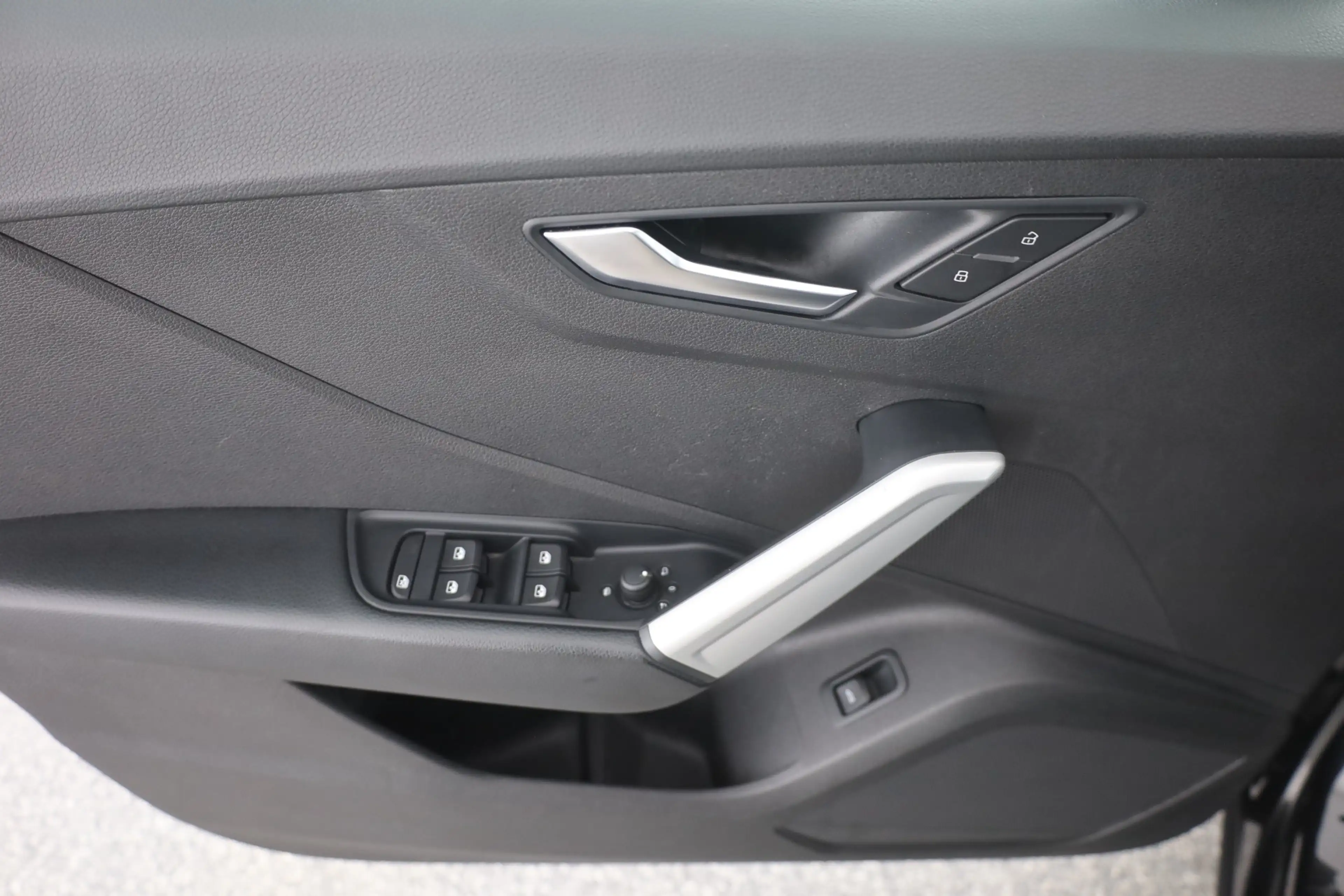 Audi Q2 35 TFSI advanced LED Navi Kamera Keyless-Go — photo 23