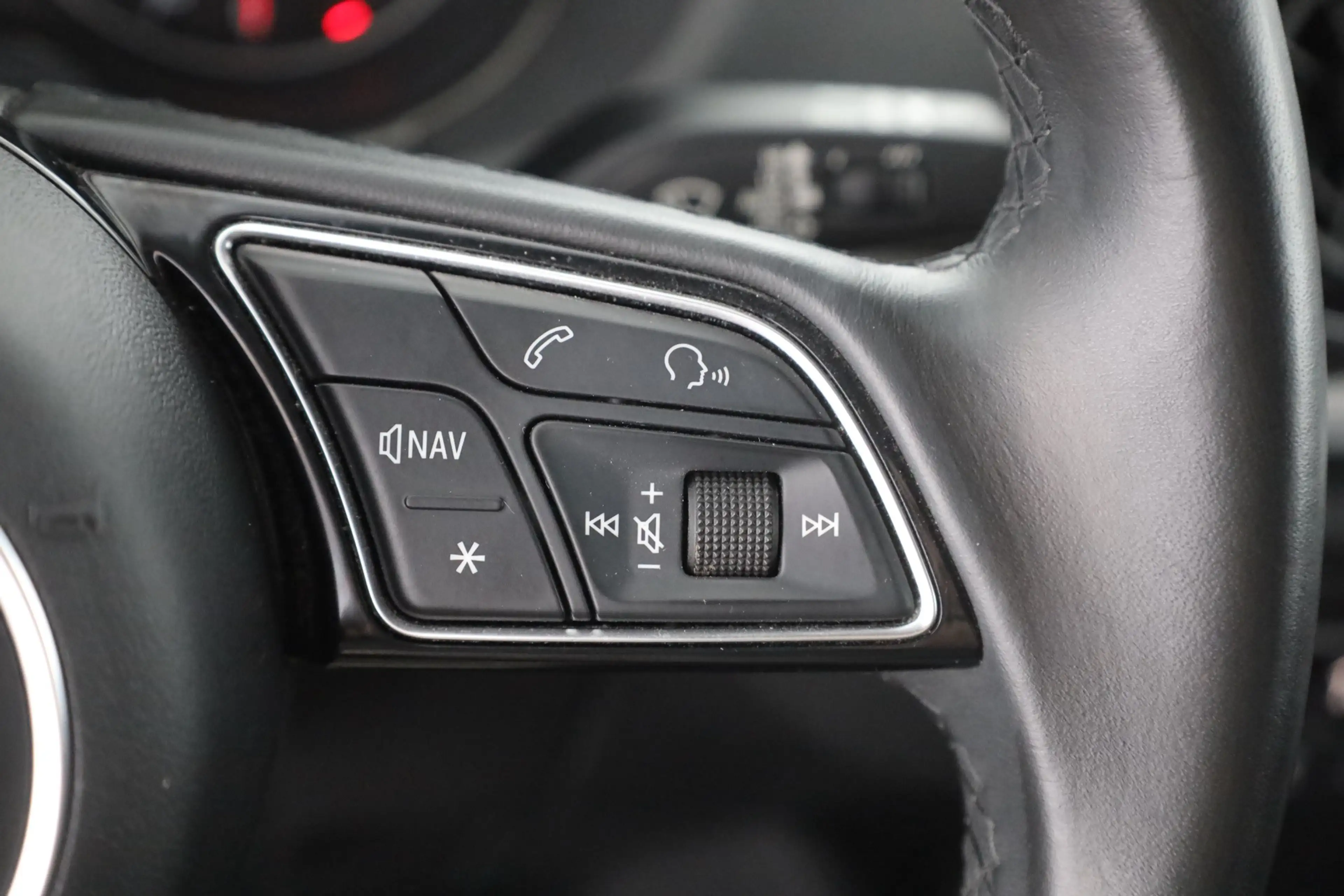 Audi Q2 35 TFSI advanced LED Navi Kamera Keyless-Go — photo 18