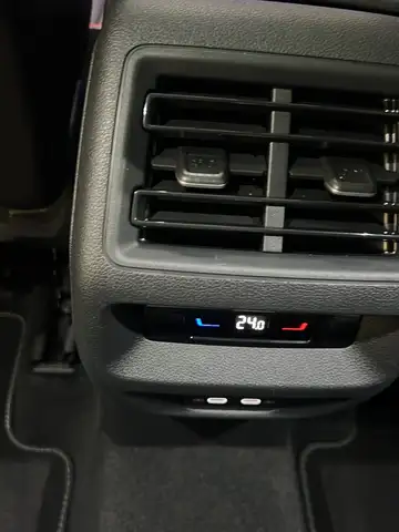 Volkswagen Tiguan view 16