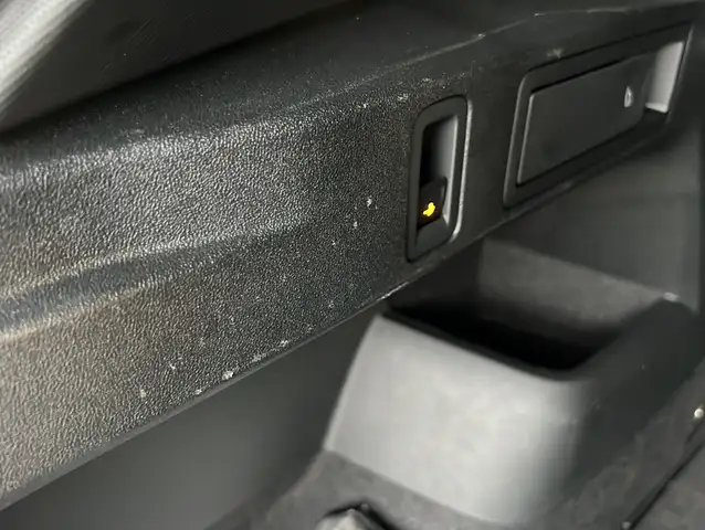 Volkswagen Tiguan view 20