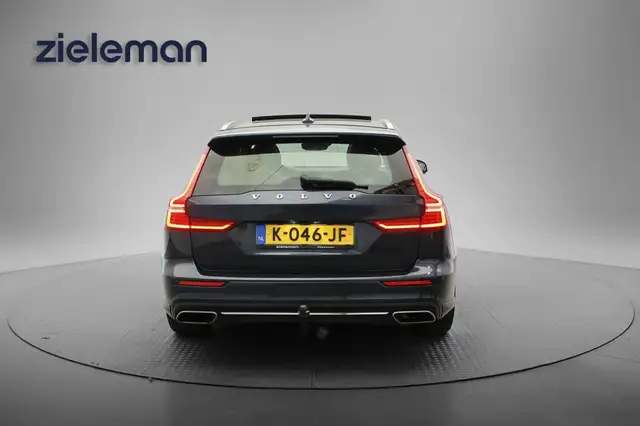 Volvo V60 view 17