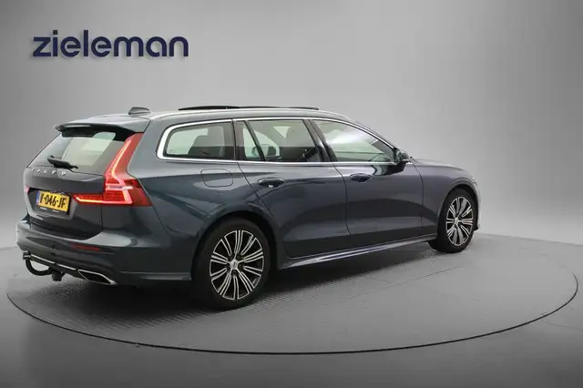 Volvo V60 view 16