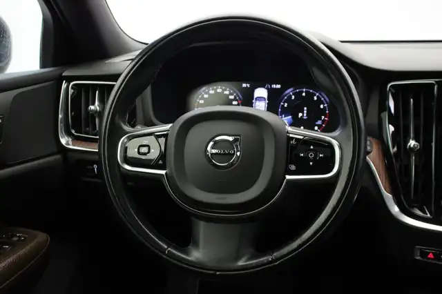 Volvo V60 view 20