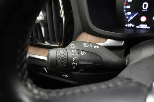 Volvo V60 view 25