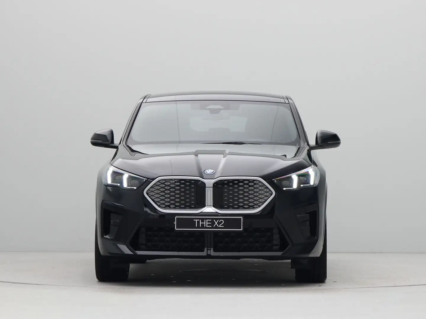 BMW iX2 eDrive20 67 kWh M Sport Edition Noir - 2