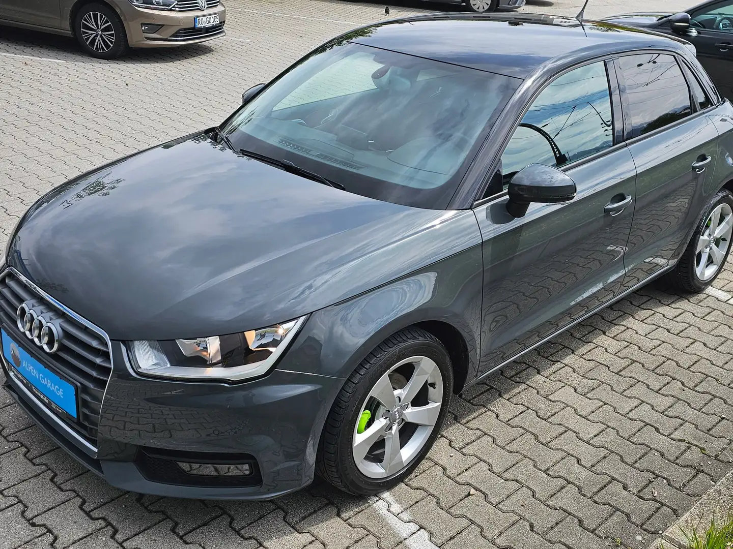 Audi A1 1.0 TFSI*Ultra*Sportback*S-Line*Sport*MMI*Navi*SHZ Grey - 1