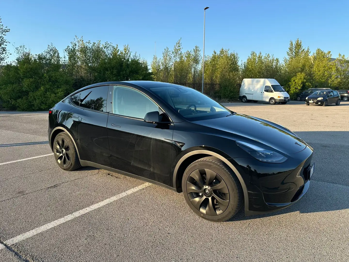 Tesla Model Y Single Motor rwd - 1