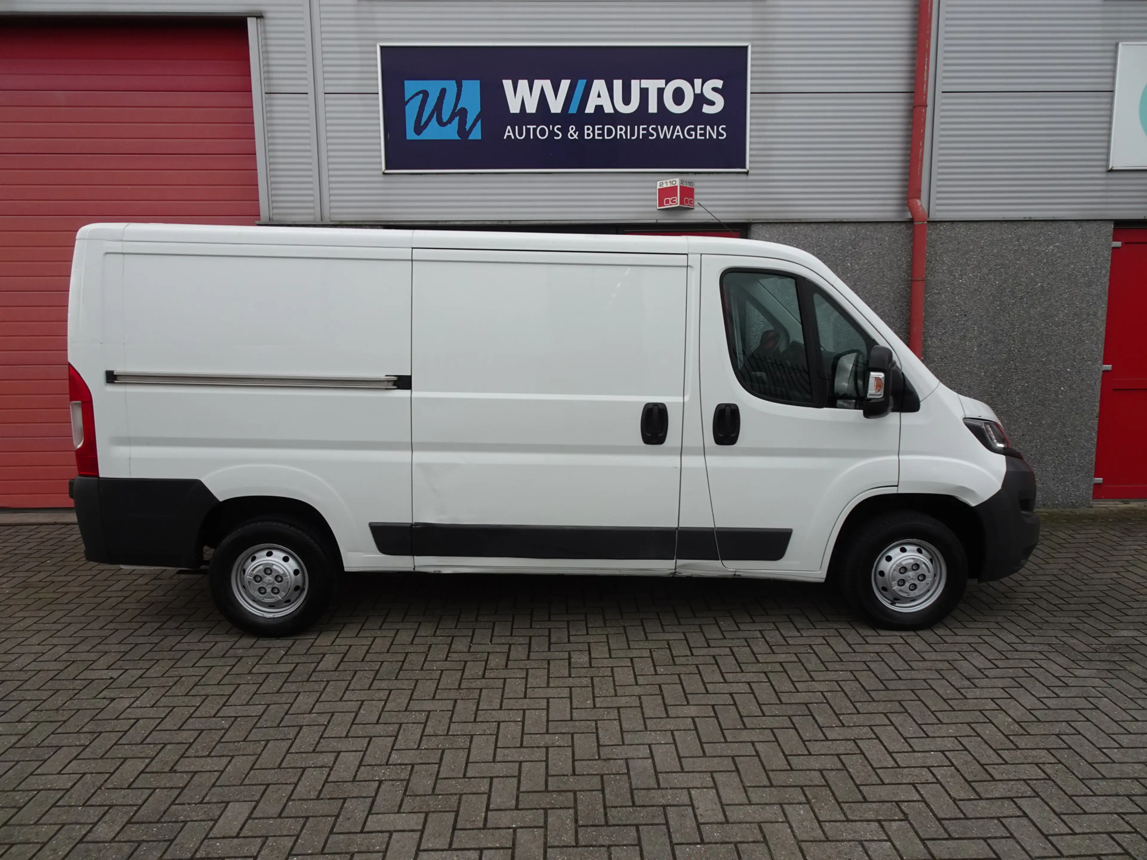 Peugeot Boxer 330 2.2 HDI L2H1 XT 3 zits airco — photo 6
