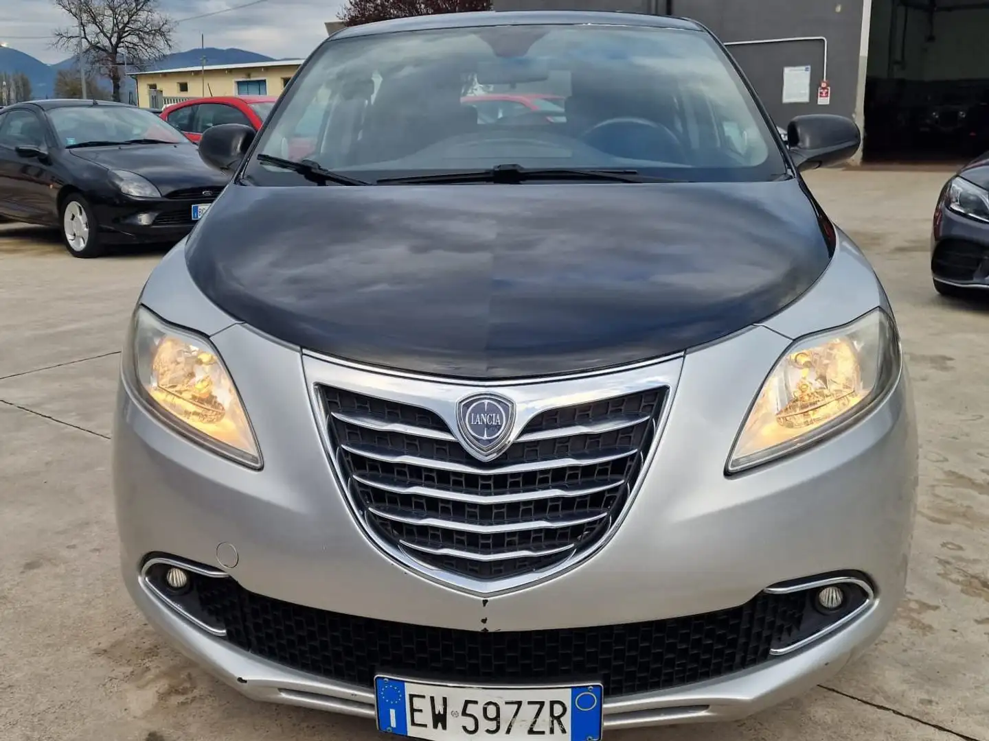 Lancia Ypsilon Ypsilon 1.2 8v Platinum IMPIANTO GPL Argento - 2