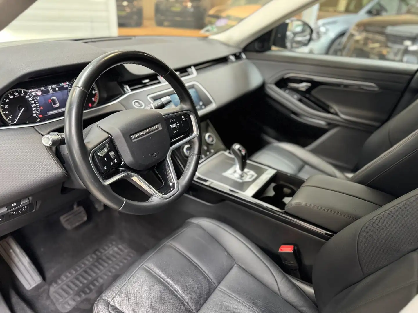 Land Rover Range Rover Evoque Mark II P200 FLEXFUEL MHEV AWD BVA9 Schwarz - 2