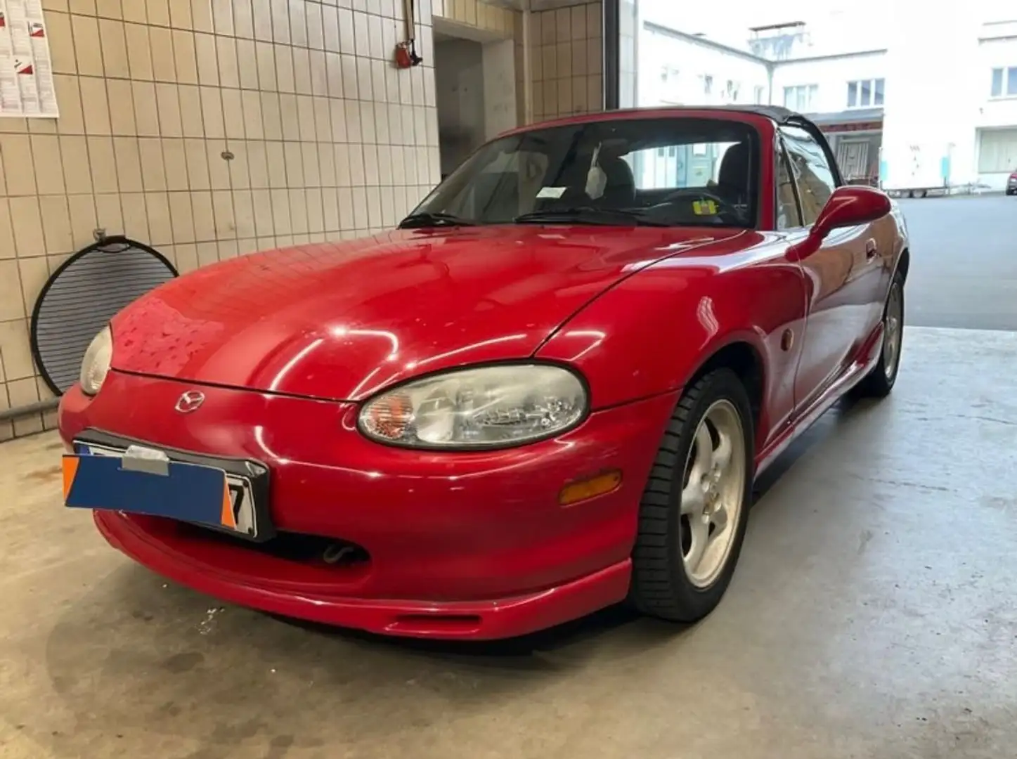 Mazda MX-5 MX-5 1.6i 16v c/CL Rood - 1