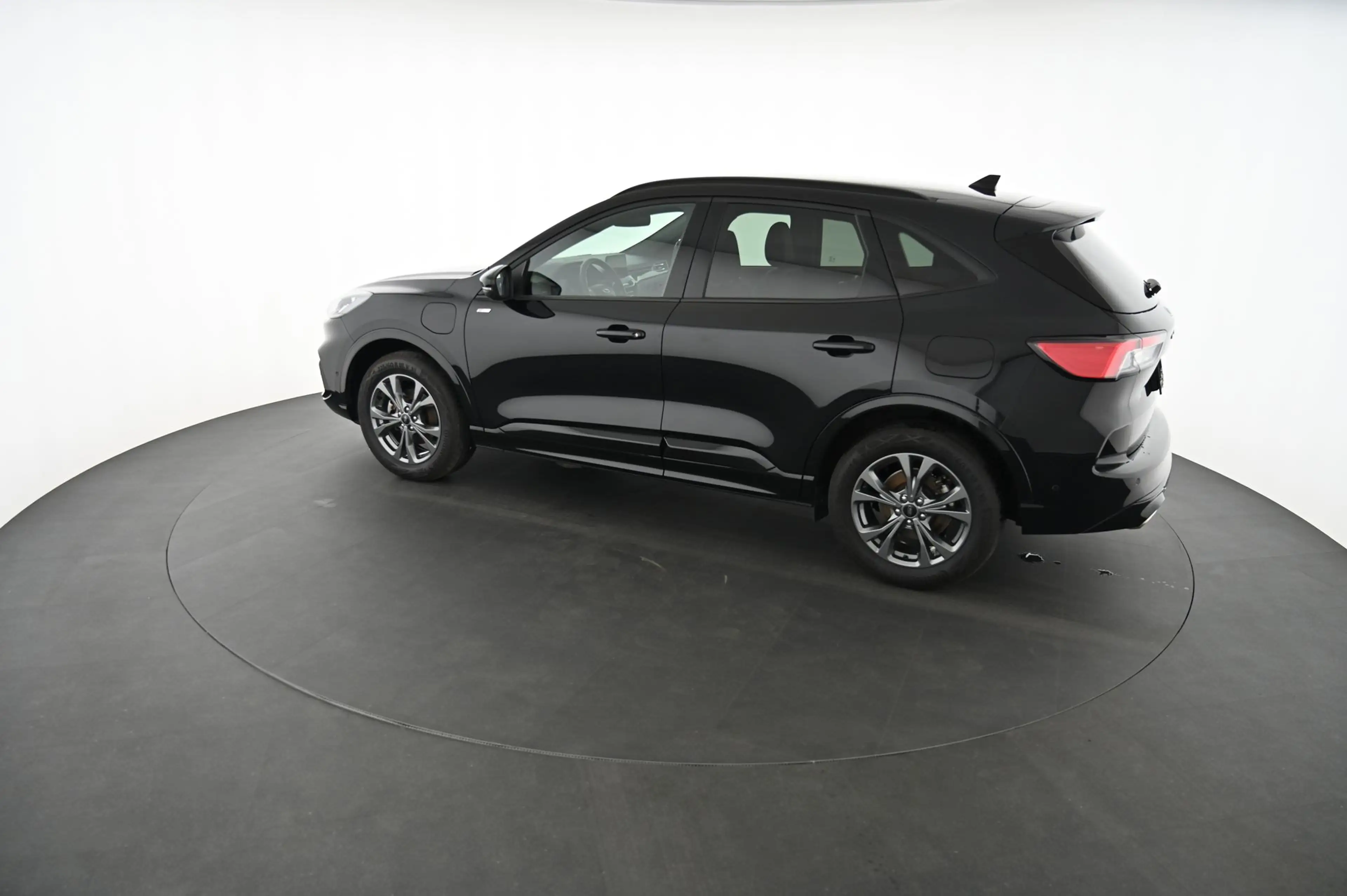 Ford Kuga 5 Duratec Plug-in-Hybrid PHEv ST-Line X Pickerl N — photo 7