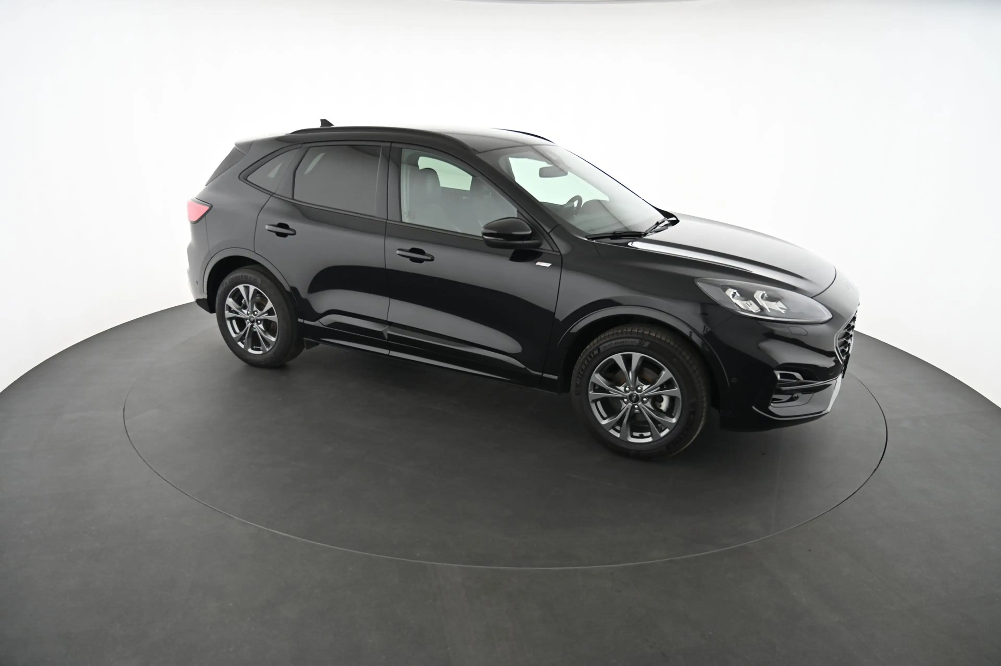 Ford Kuga 5 Duratec Plug-in-Hybrid PHEv ST-Line X Pickerl N — photo 8