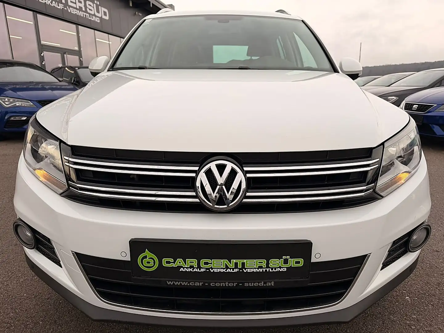 Volkswagen Tiguan 1,4 TSI Sport&Style BMT DSG Weiß - 2