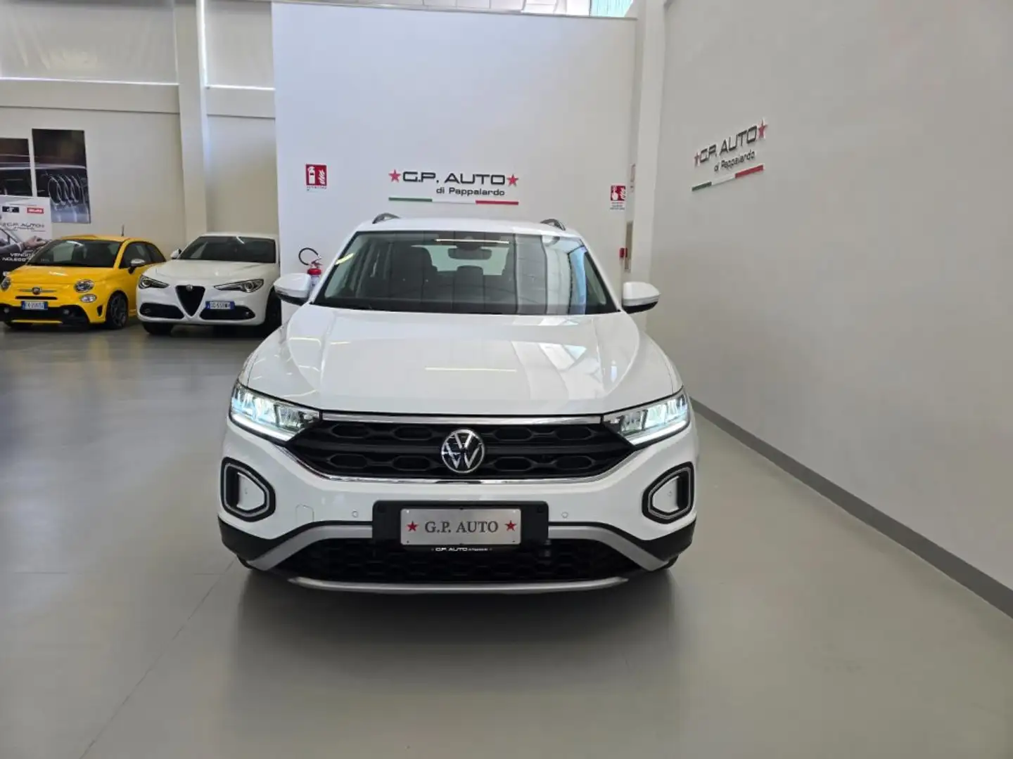 Volkswagen T-Roc 1.0 TSI Life Bianco - 2