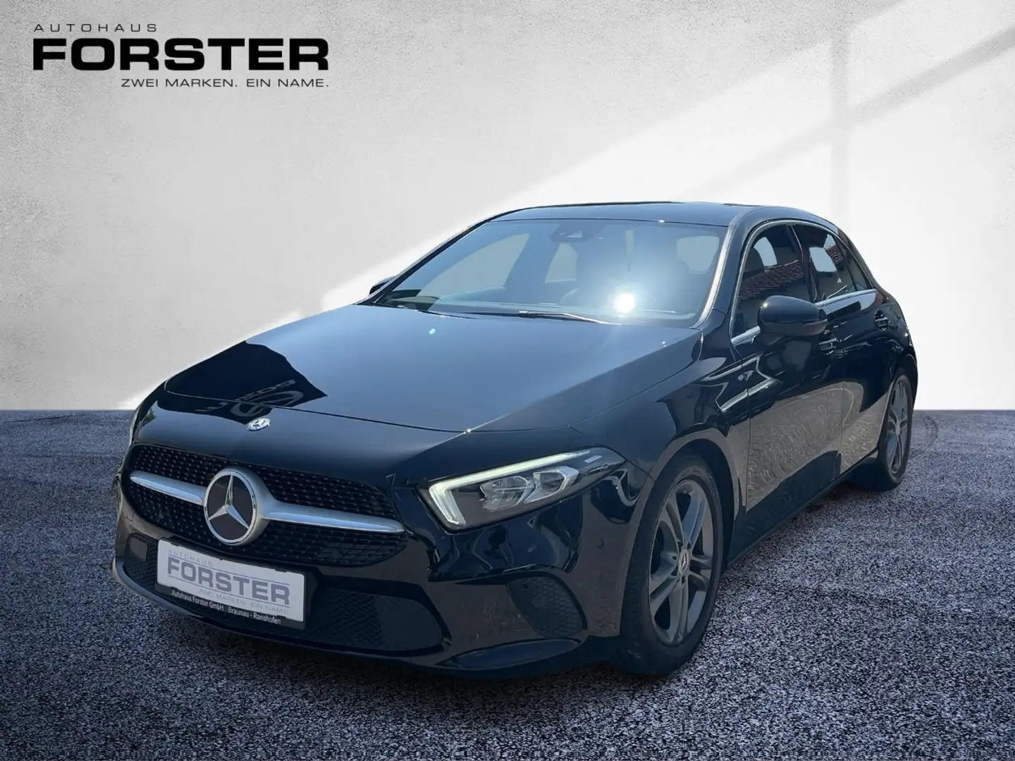 Mercedes-Benz A 180 d Progressive MBUX RFK SHZ LED NAVI Noir - 1