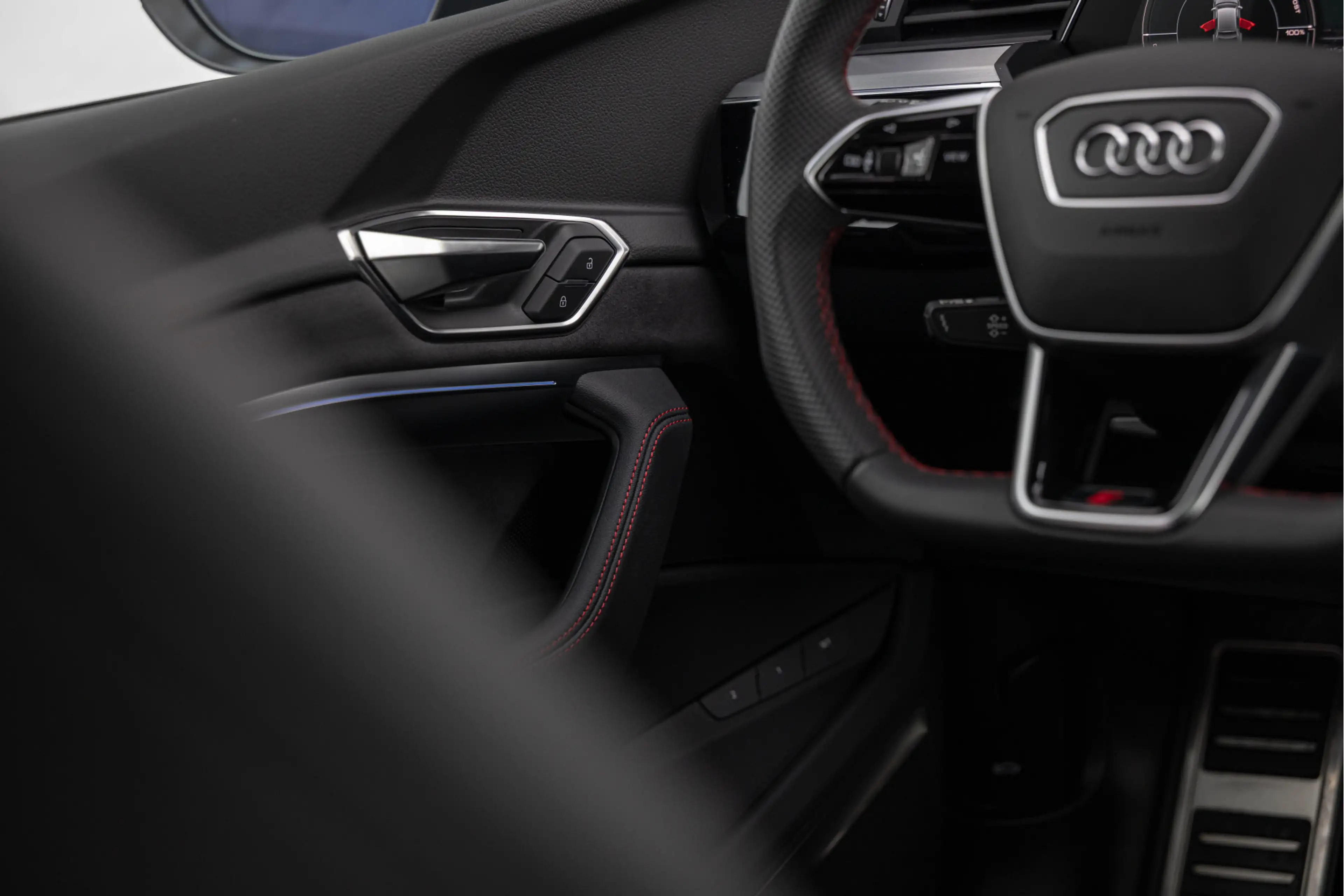 Audi Q8 e-tron Sportback 55 Quattro 115kwh 408pk S-stoelen Pano B — photo 15