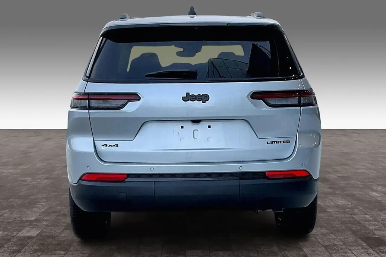 Jeep Grand Cherokee снимка Jeep Grand Cherokee