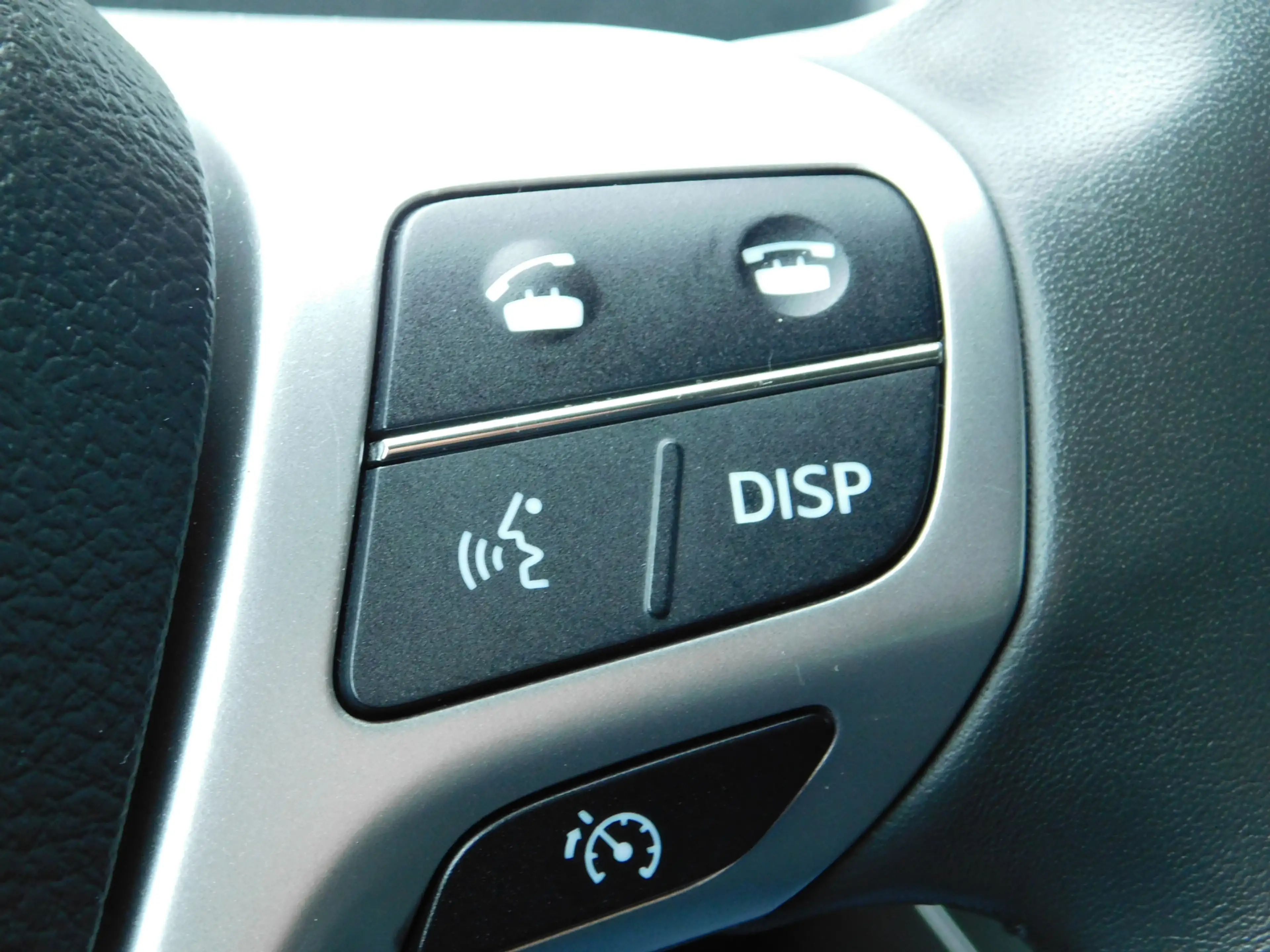 Toyota Verso 1.8 VVT-i Aspiration — photo 20