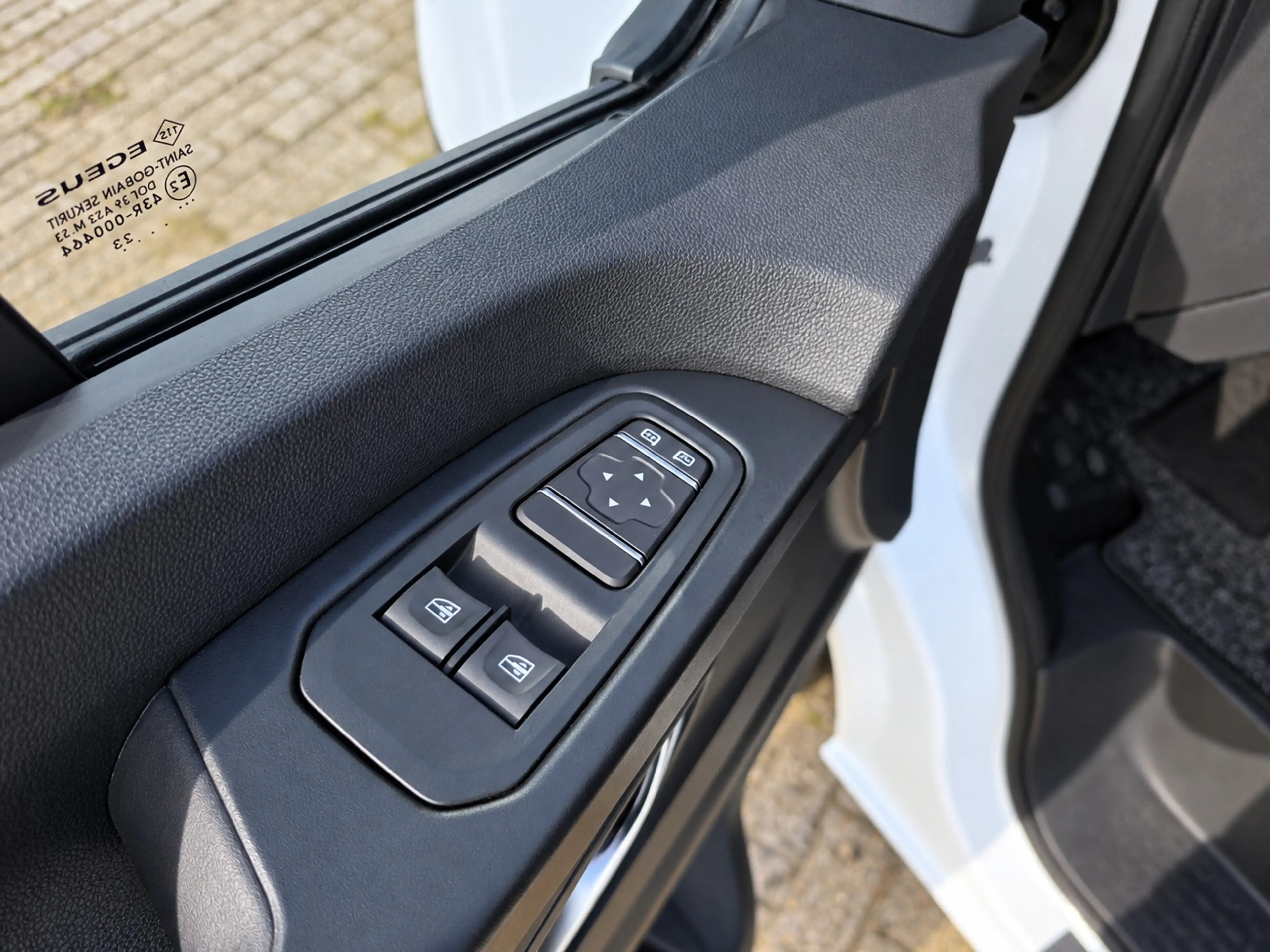 Renault Trafic 2.0 dCi T30 L2H1Bns — photo 8