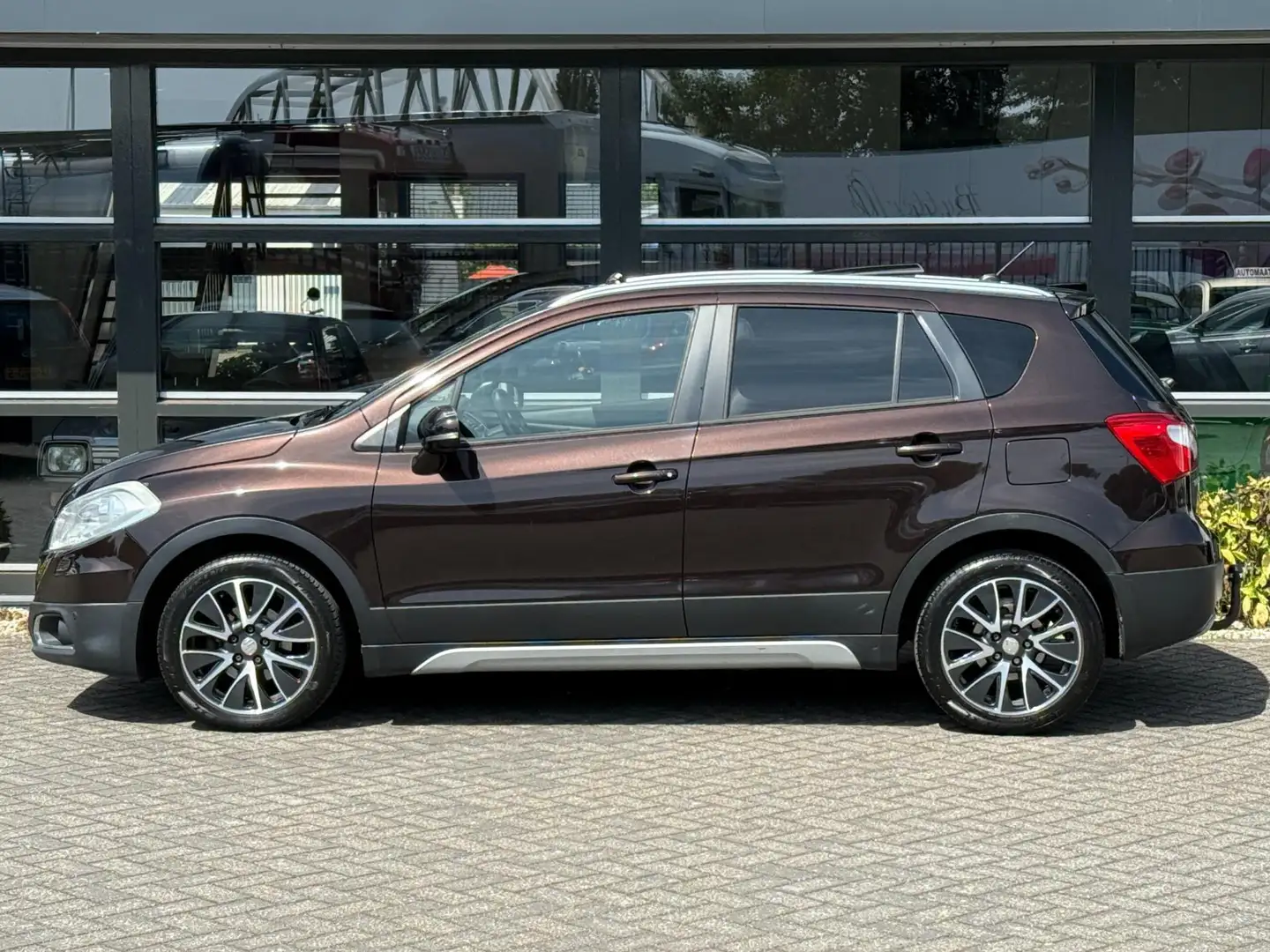 Suzuki SX4 S-Cross 1.6 DDiS High Executive Airco Pano NAP APK !! Bruin - 2
