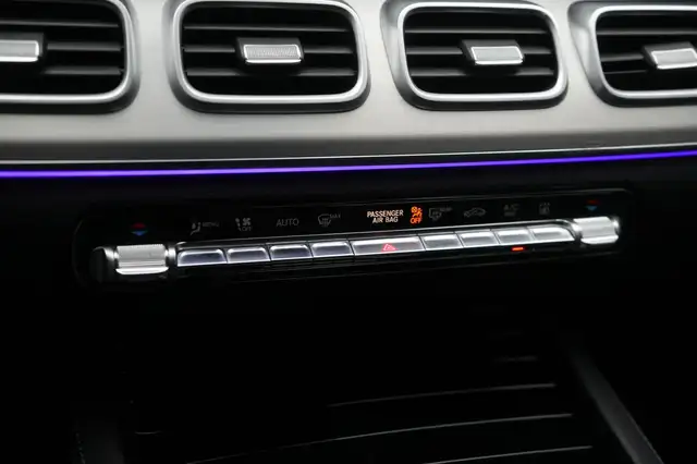 Mercedes-Benz Gle view 15