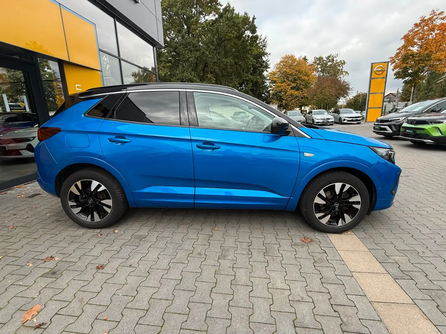 Opel Grandland X Grandland Ultimate AT,Navi,LED-Pixel,360°,18" Blauw - 2