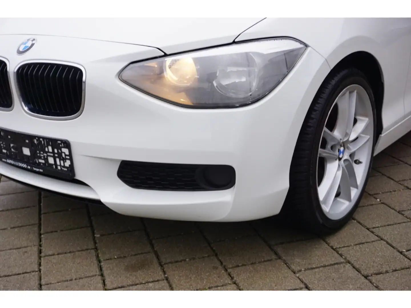 BMW 116 i 5-Türer Klima PDC hi LM BC MP3 Blanco - 2