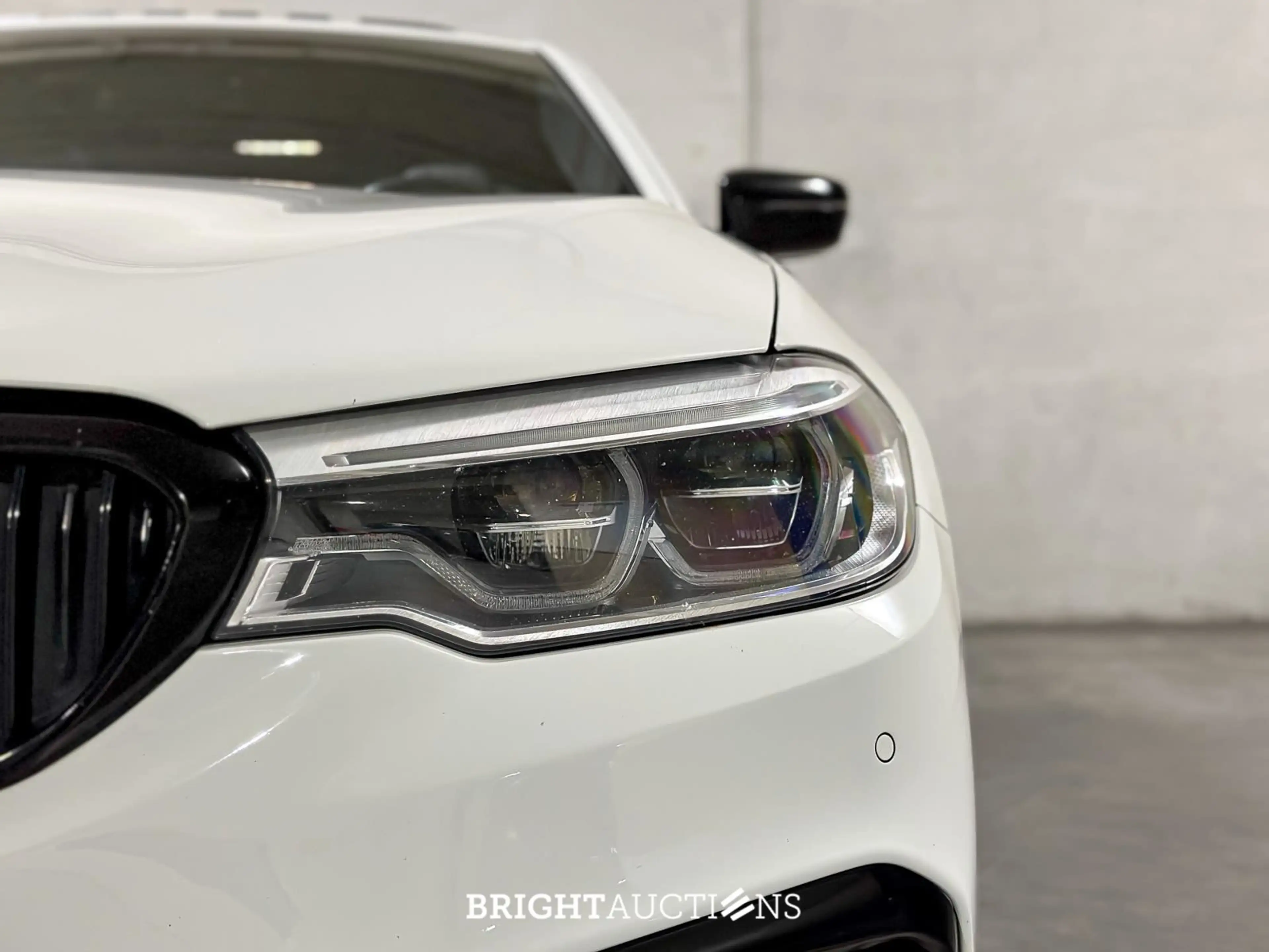 BMW M550 5-serie M550i xDrive High Executive — photo 13