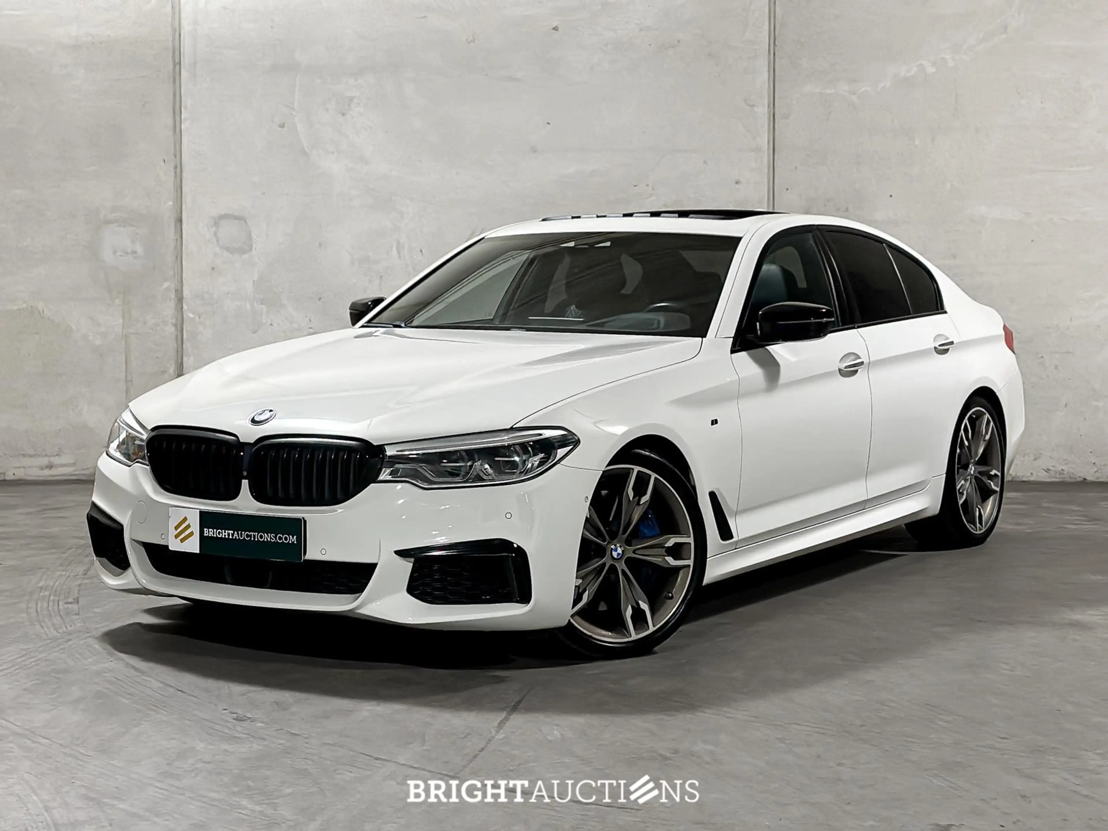 BMW M550 5-serie M550i xDrive High Executive — photo 4