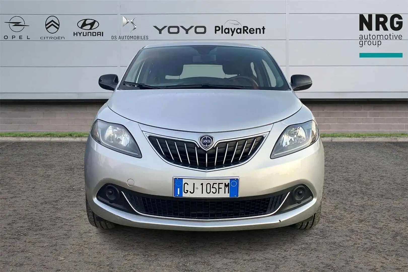 Lancia Ypsilon 3ª serie 1.0 FireFly 5 porte S&S Hybrid Ecochic Si Argent - 2
