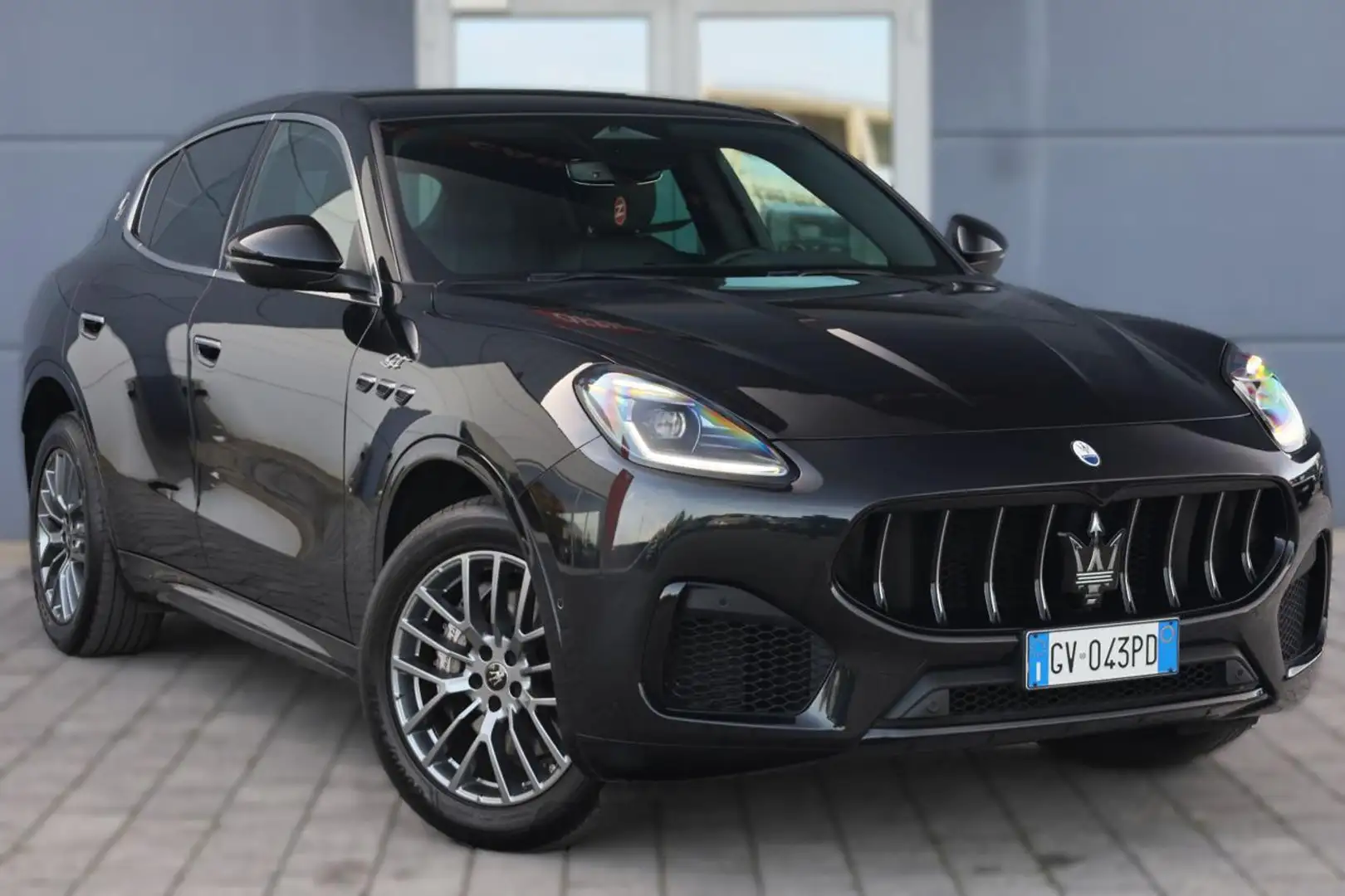 Maserati Grecale MHEV 300 CV AWD GT Q4 Černá - 1
