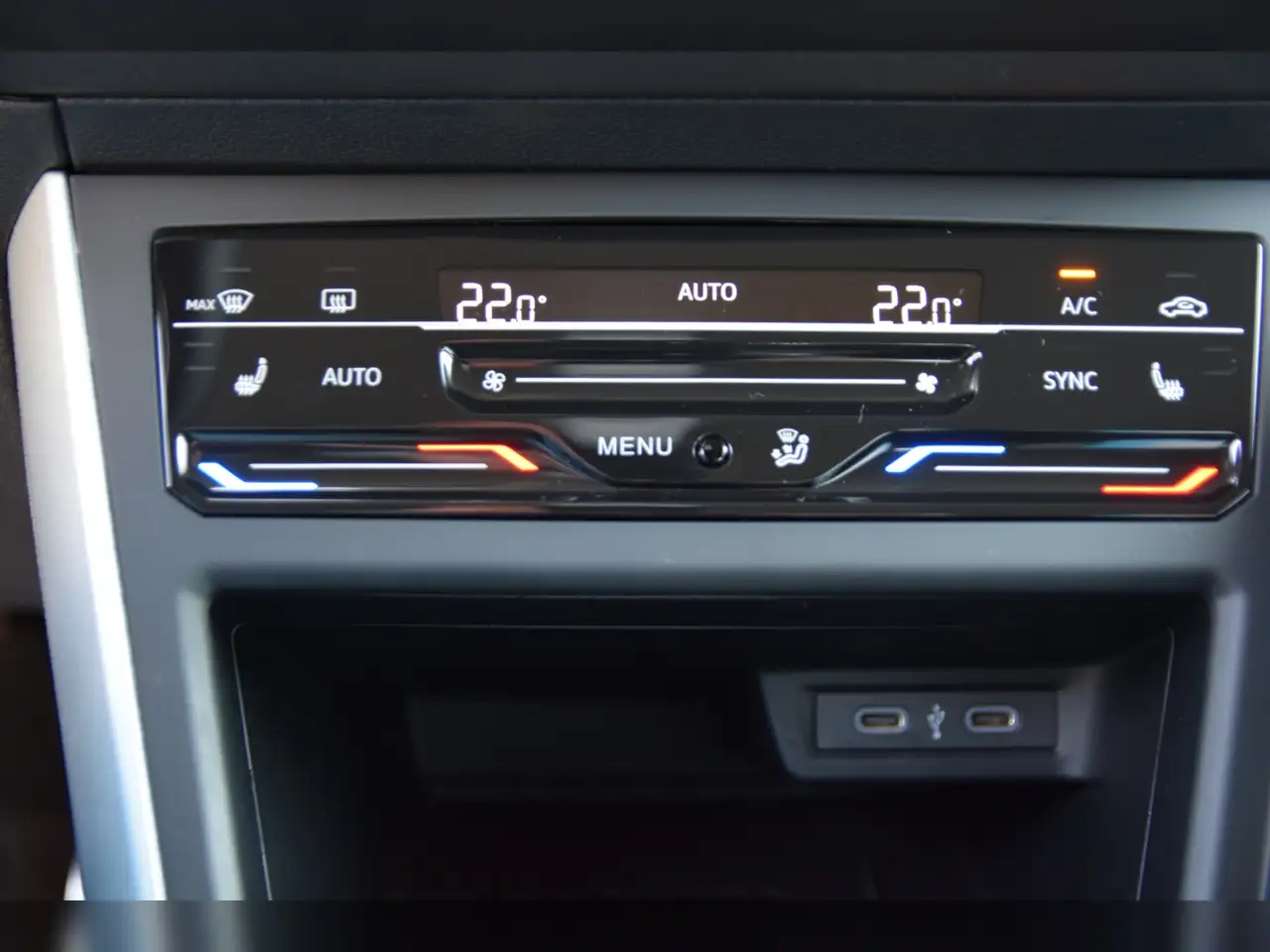 Volkswagen Polo TSI Goal App Connect - LED - Navi 16