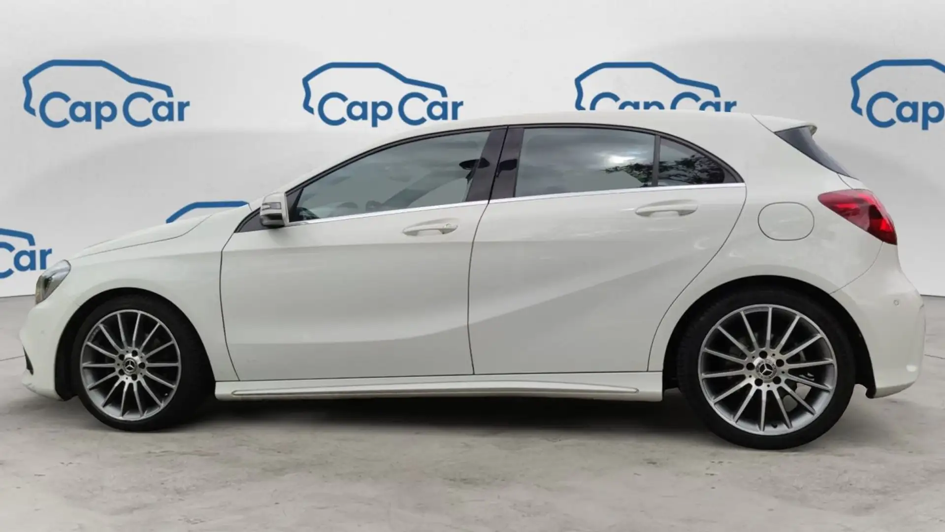 Mercedes-Benz A 180 180 d 1.5 109 AMG LINE Blanc - 2