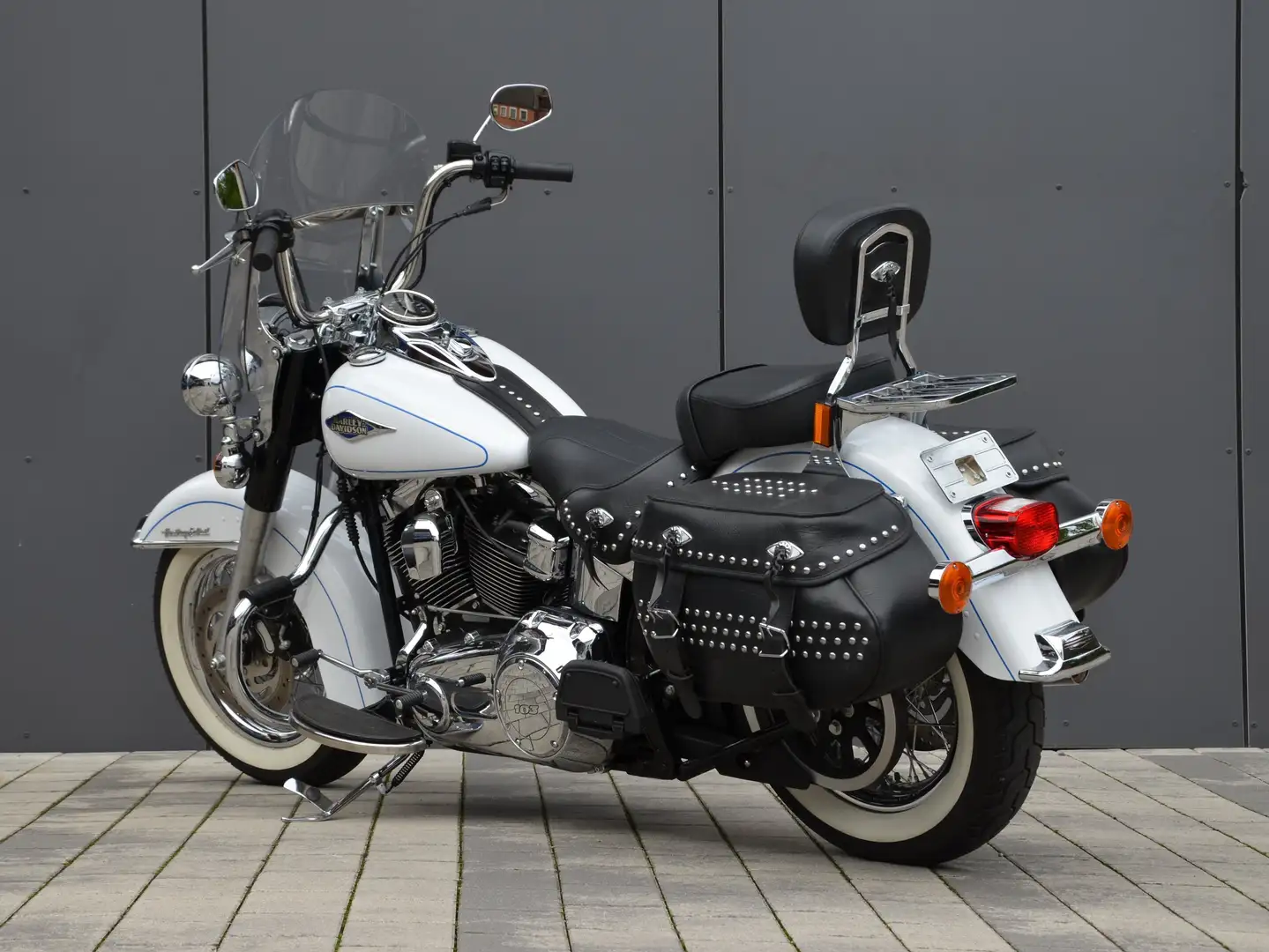 Harley-Davidson Heritage Harley Heritage Classic FLSTC 103 Softail DEUTSCH Weiß - 2