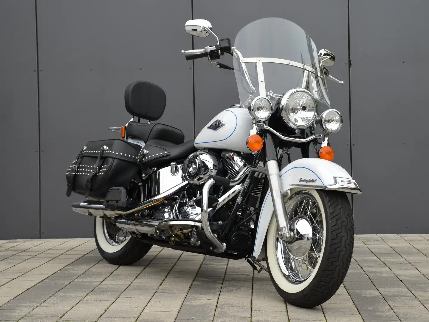 Harley-Davidson Heritage Harley Heritage Classic FLSTC 103 Softail DEUTSCH Weiß - 1