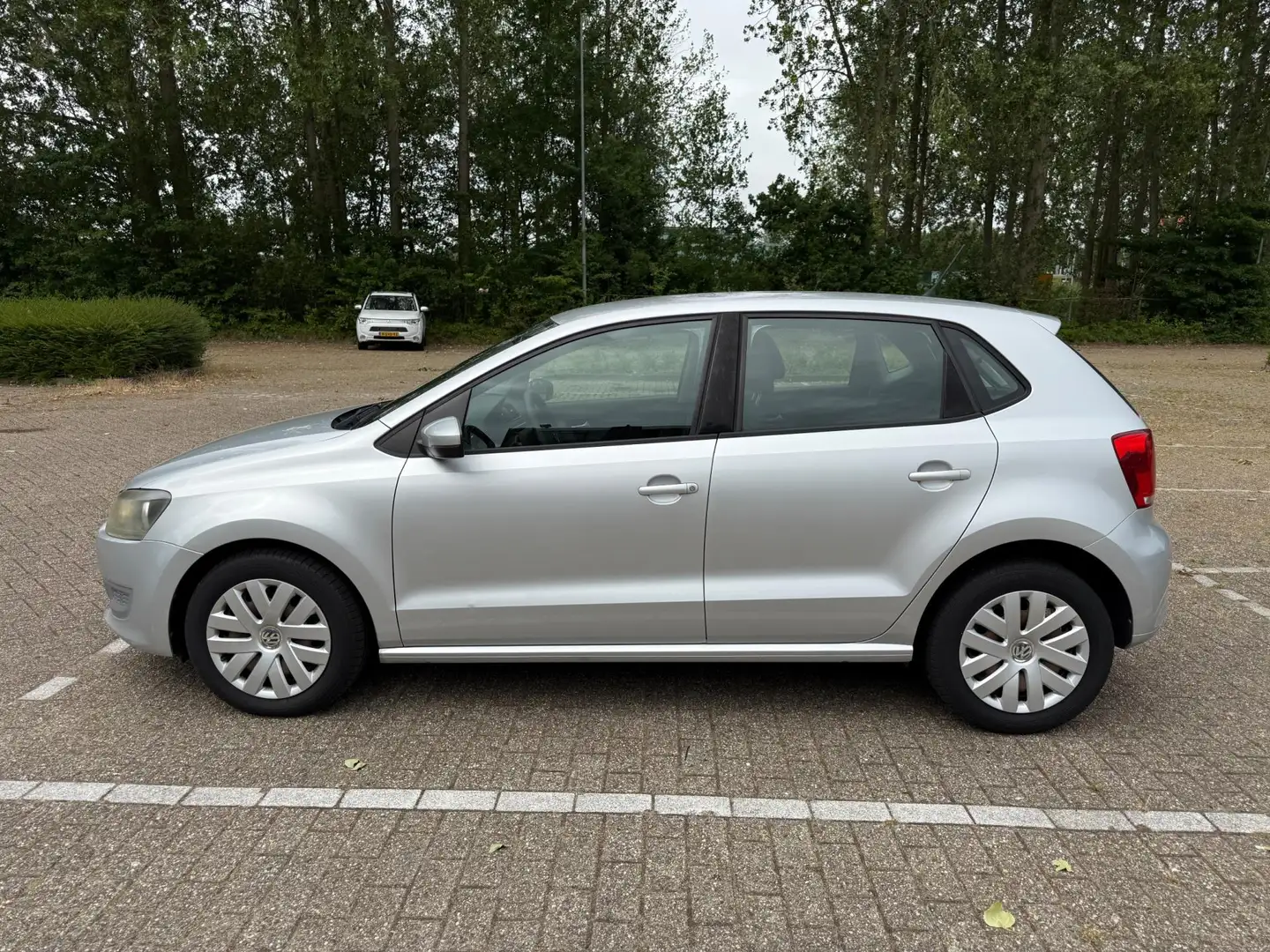 Volkswagen Polo 1.2 Easyline 5drs Airco 1-Eigenaar nw APK Grijs - 2