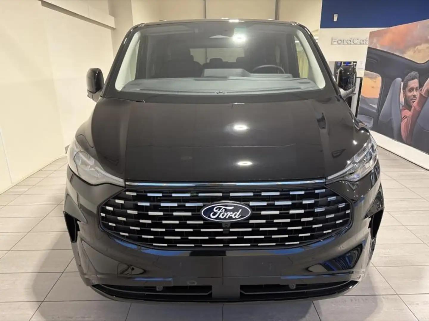 Ford Tourneo Custom 320 L2H1 2.0 EcoBlue 170ch Titanium 4x4 BVA8 Noir - 2