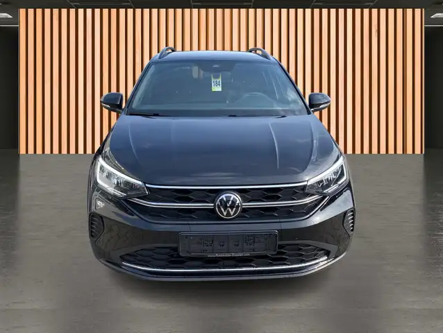 Volkswagen Taigo view 3