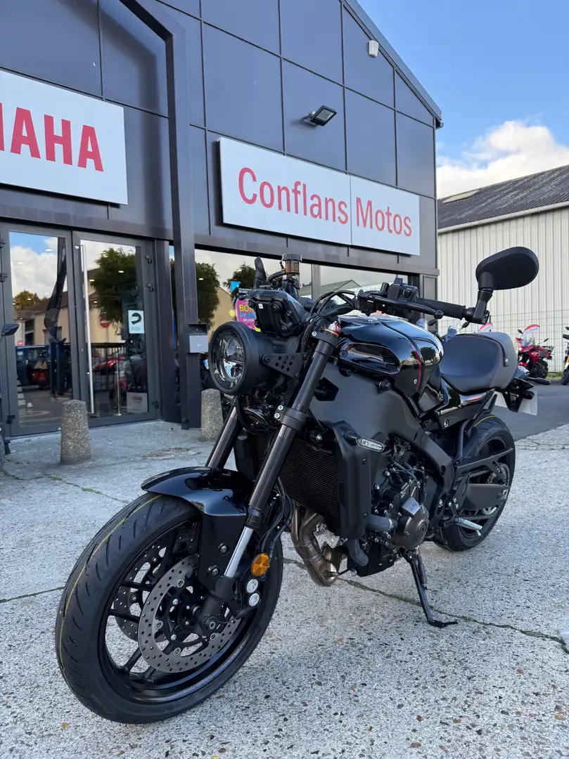 Yamaha XSR 900 Noir - 2